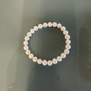 Classic White Pearl Bracelet